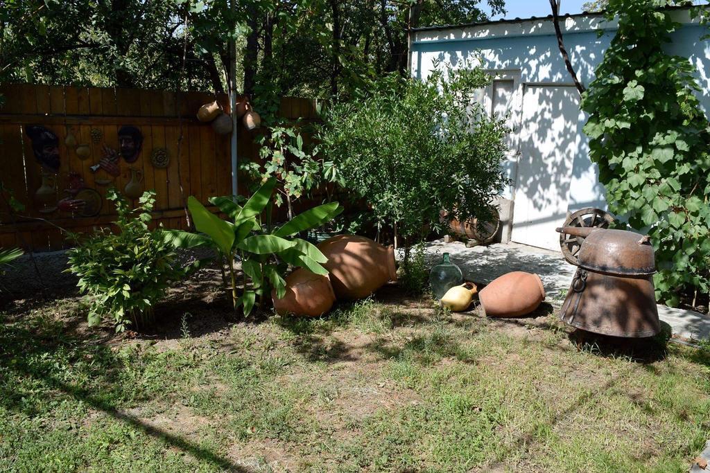 Gogi Dvalishvili Wine Cellar Гори Екстериор снимка